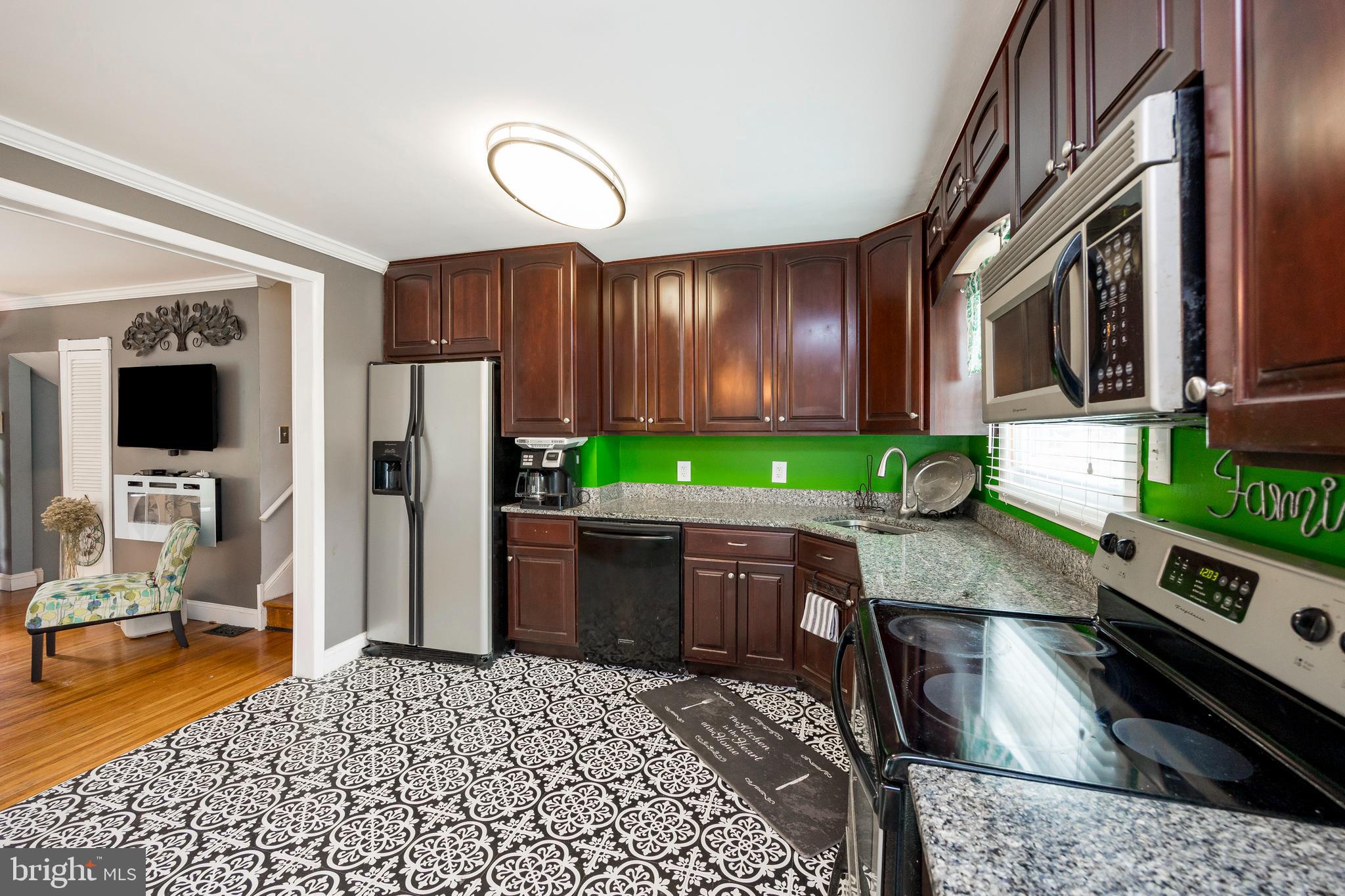 121 Henry Road Norristown, PA 19403 - Photo 11 of 27 Gallery Image 11