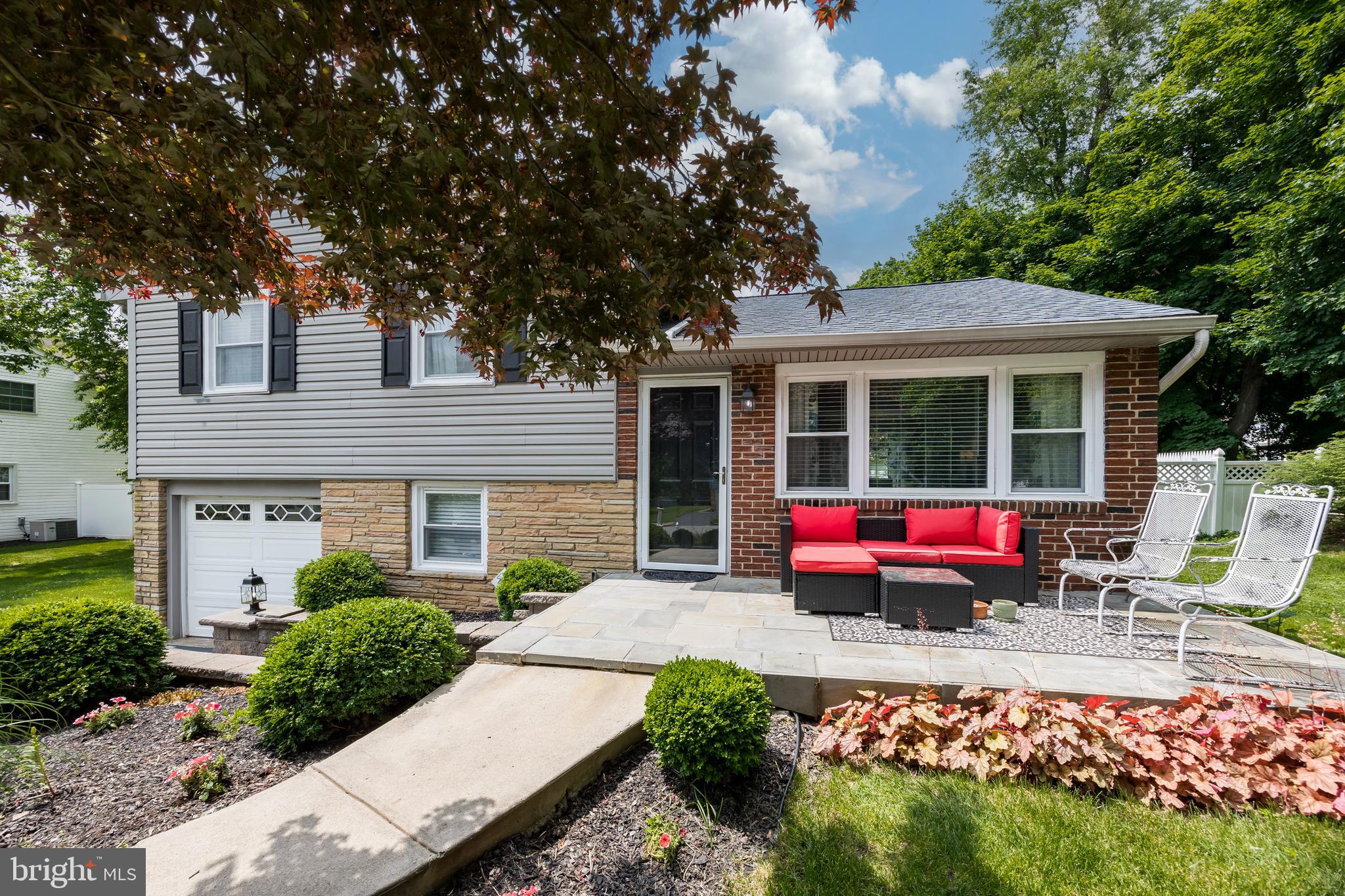 121 Henry Road Norristown, PA 19403 - Photo 5 of 27 Gallery Image 5