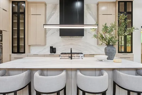 $2,195,000 | 7111 Coronado Avenue, Dallas, TX 75214