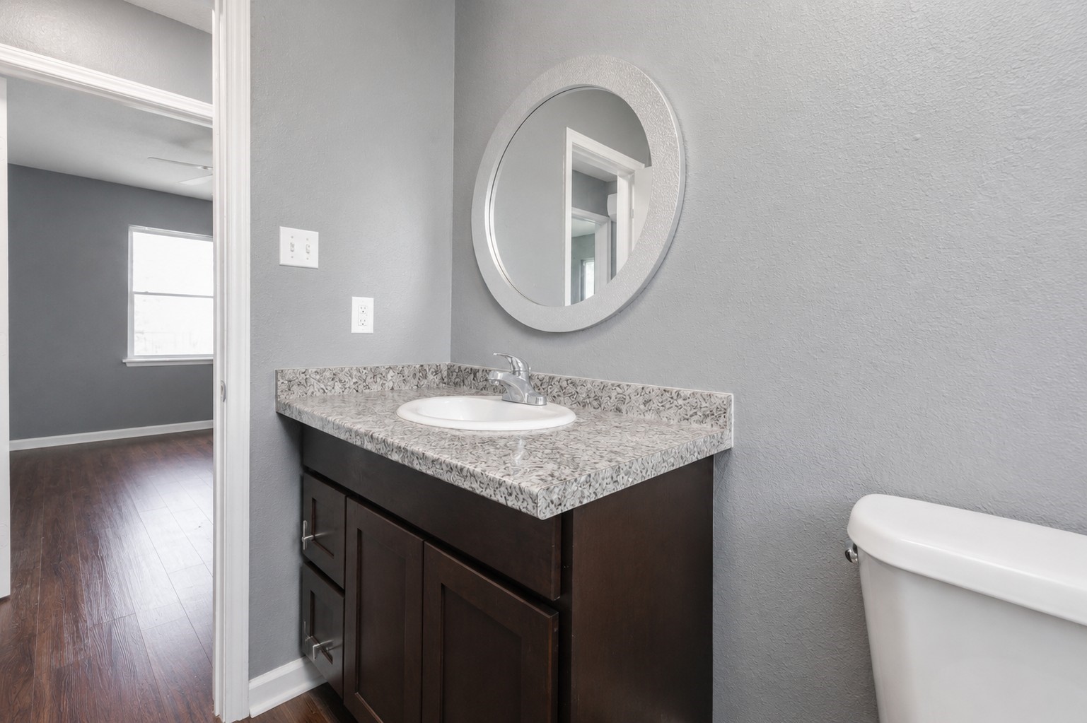 839 South Pine Street Rosharon, TX 77583 - Photo 10 of 20
