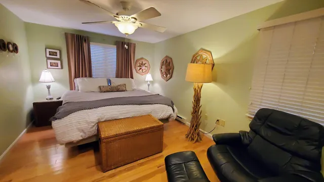 $2,800 | 4 Debbie Lane, Mashpee, MA 02649