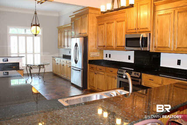 8643 Pine Run Daphne, AL 36527 - Photo 9 of 45 Kitchen