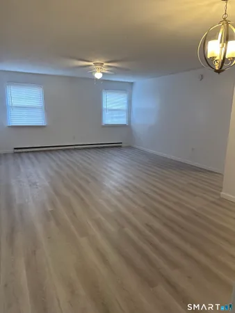 $1,995 | 18 Canterbury Arms, Unit 18, New Milford, CT 06776