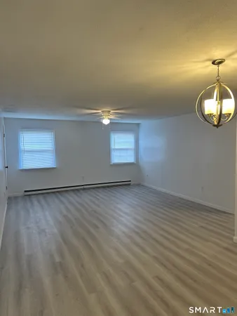 $1,995 | 18 Canterbury Arms, Unit 18, New Milford, CT 06776