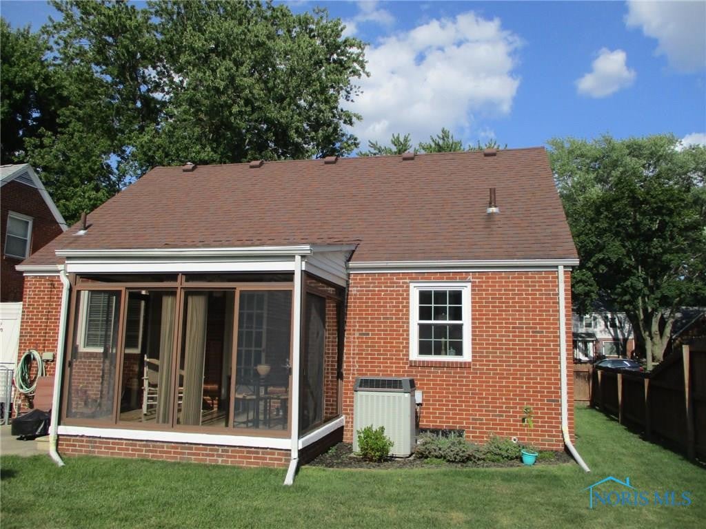 4111 Elmhurst Road Toledo, OH 43613 - Photo 15 of 18 Gallery Image 15