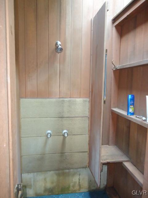 3668 Ritter Road Allentown, PA 18104 - Photo 20 of 36 a bathroom with a shower