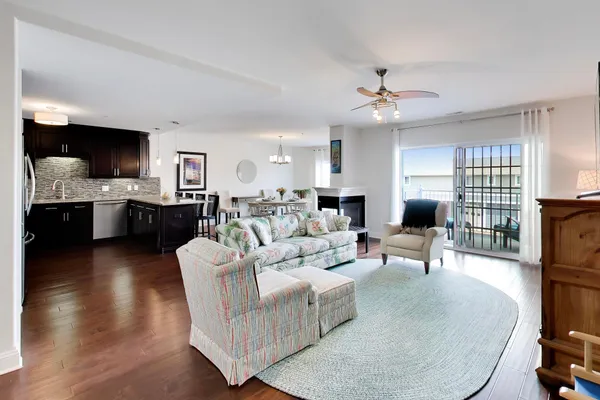 $599,000 | 235 North Whittaker Street, Unit 30, New Buffalo, MI 49117