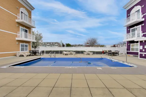 $599,000 | 235 North Whittaker Street, Unit 30, New Buffalo, MI 49117