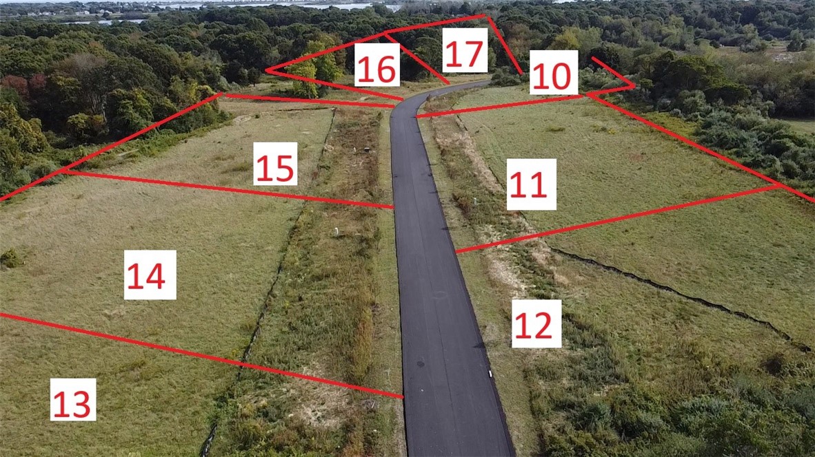 4772 Old Post Road, Unit 8 Charlestown, RI 02813 - Photo 4 of 11