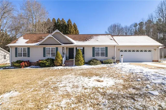 $285,000 | 12 Braxton Lane, Thomasville, NC 27360