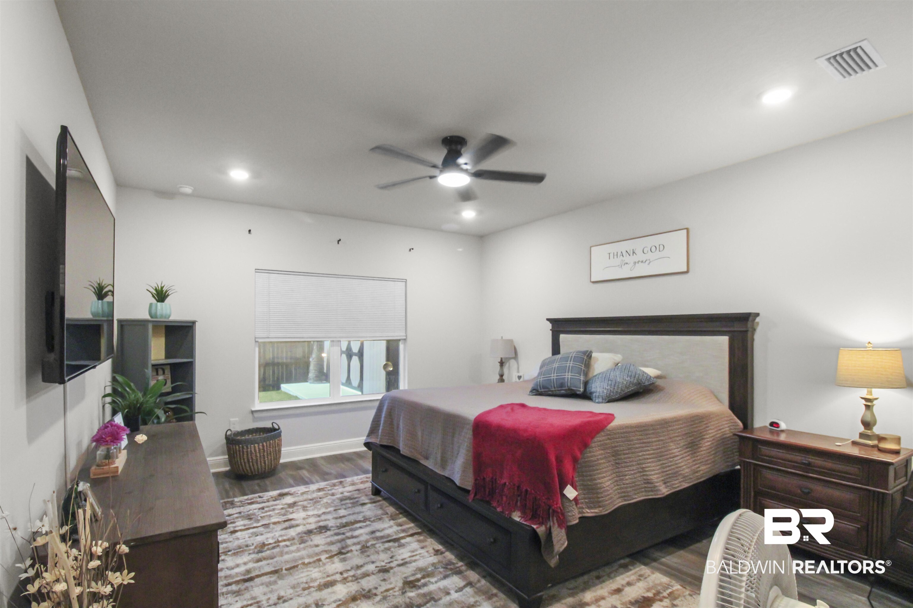 12523 Pheasant Run Elberta, AL 36530 - Photo 18 of 43 Bedroom featuring wood finished floors, recessed lighting, and a ceiling fan