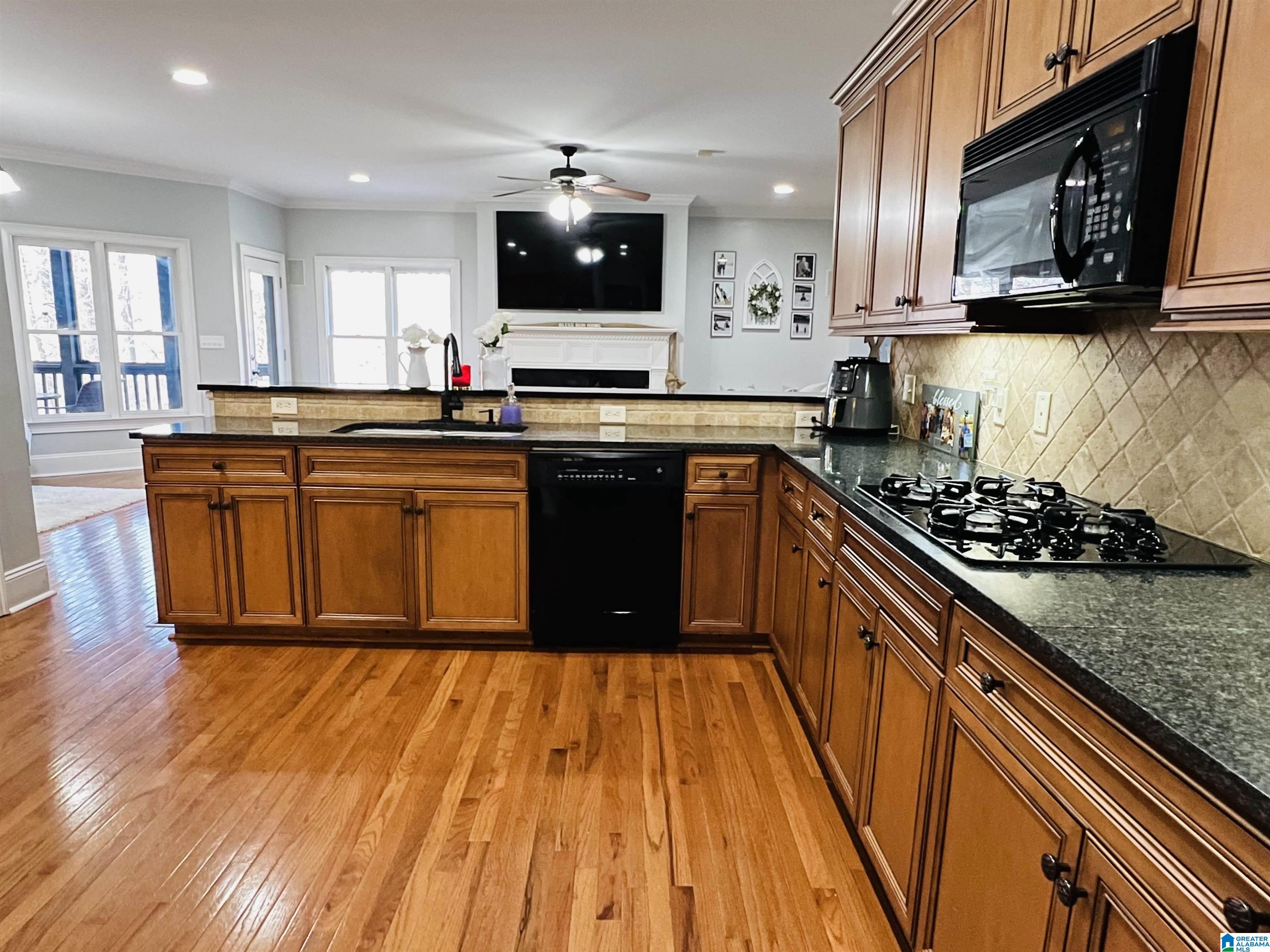 127 Broadmoor Loop Oneonta, AL 35121 - Photo 12 of 39