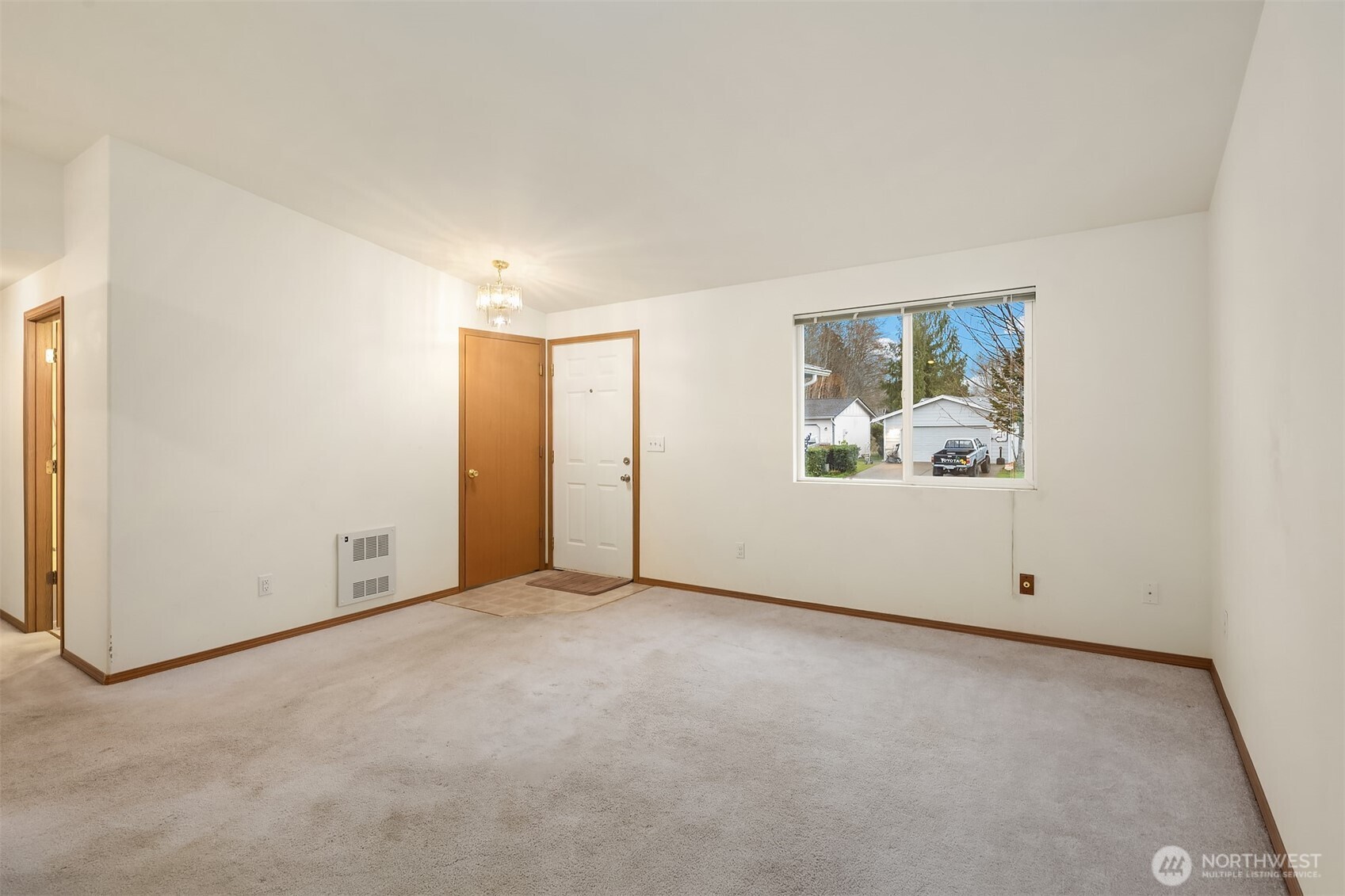 931 Perkins Way Sultan, WA 98294 - Photo 4 of 28 Gallery Image 4