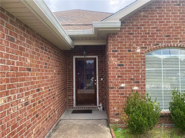 $225,000 | 4462 Bay View Drive, Marrero, LA 70072