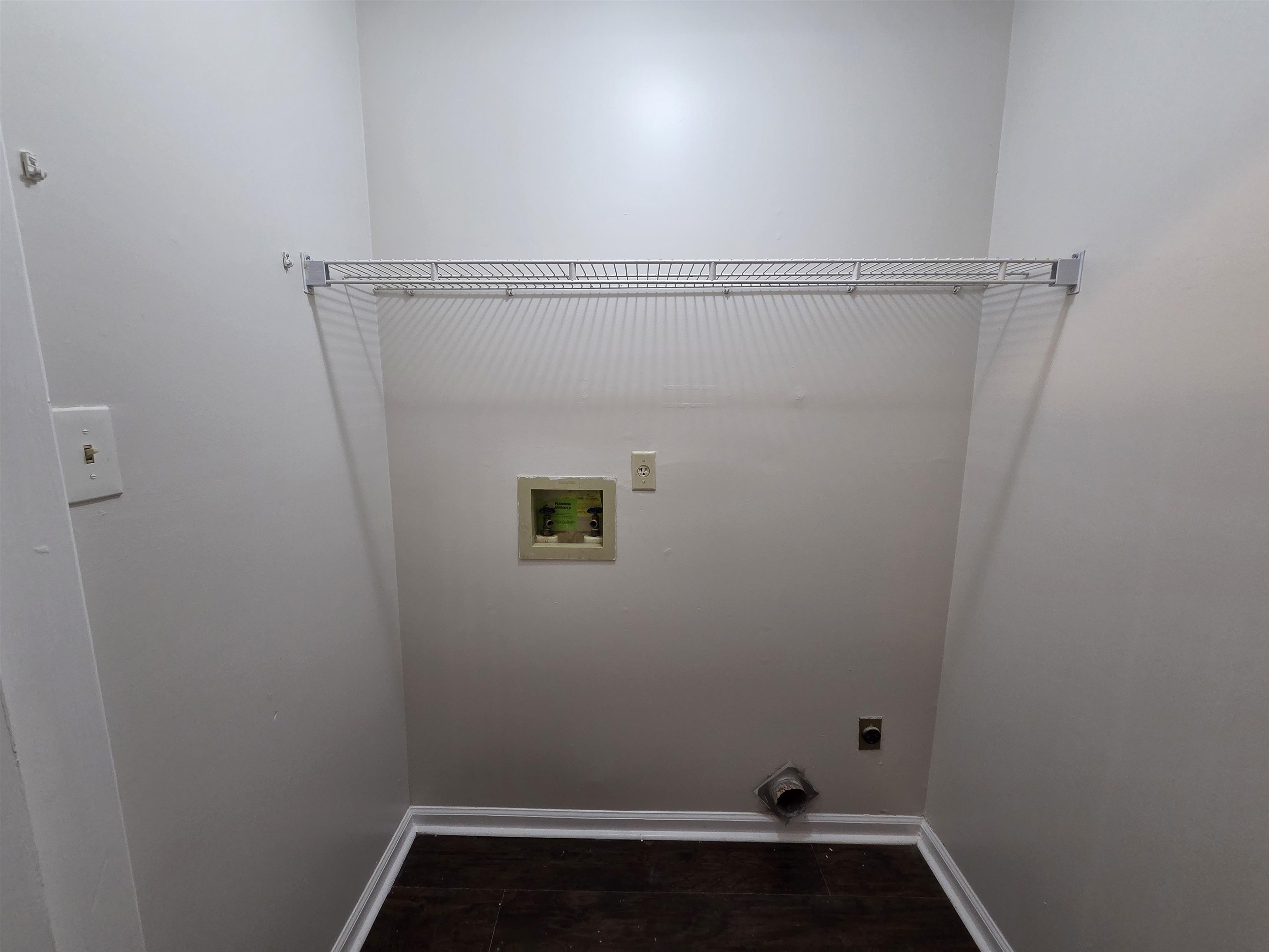 3945 Oak Branch Circle East Memphis, TN 38135 - Photo 14 of 24 a view of small space