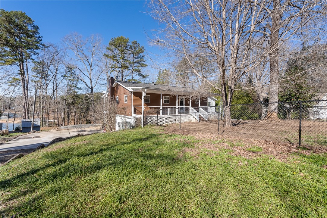 138 Clearwater Shores Road Fair Play, SC 29643 - Photo 1 of 35 Gallery Image 1