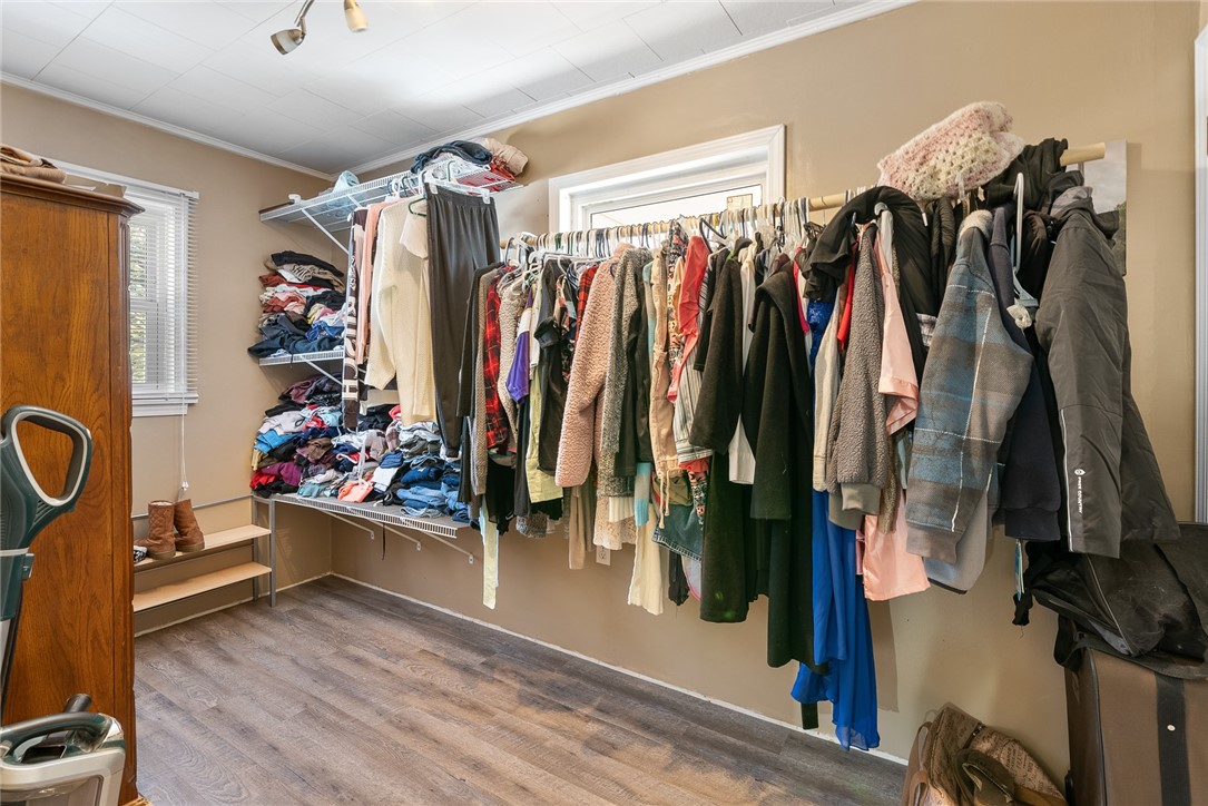 138 Clearwater Shores Road Fair Play, SC 29643 - Photo 23 of 35 Walk-in Closet