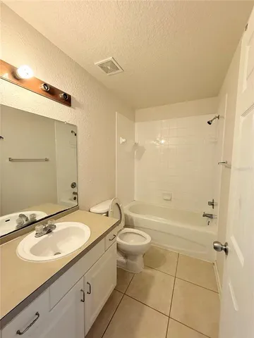 $1,900 | 16306 Parkstone Palms Court, Tampa, FL 33647