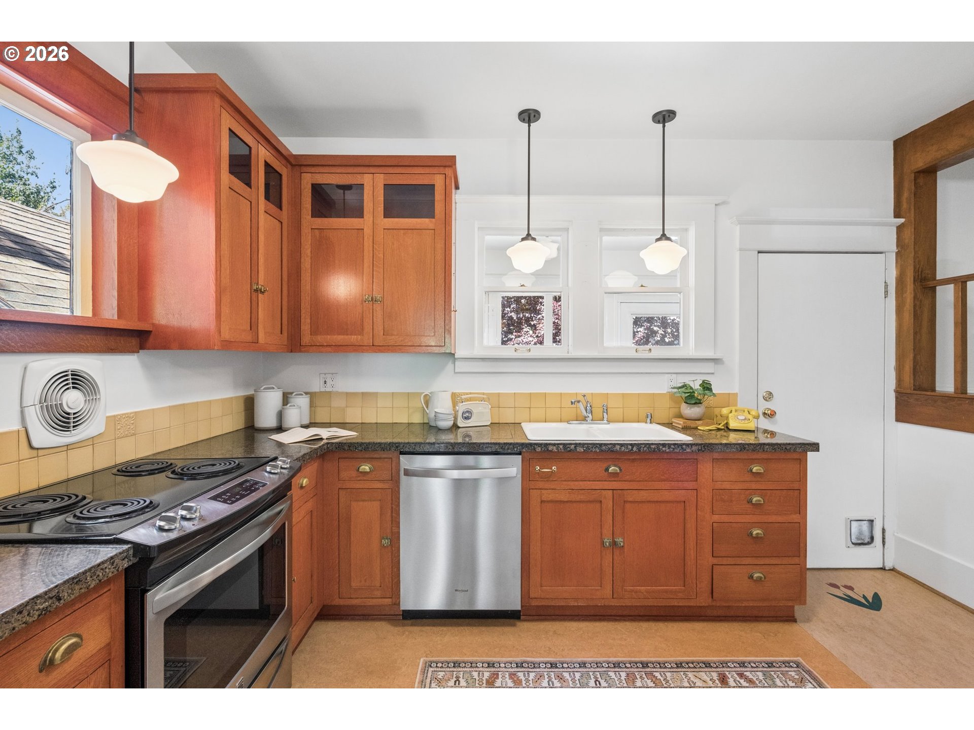 535 North Simpson Street Portland, OR 97217 - Photo 14 of 38