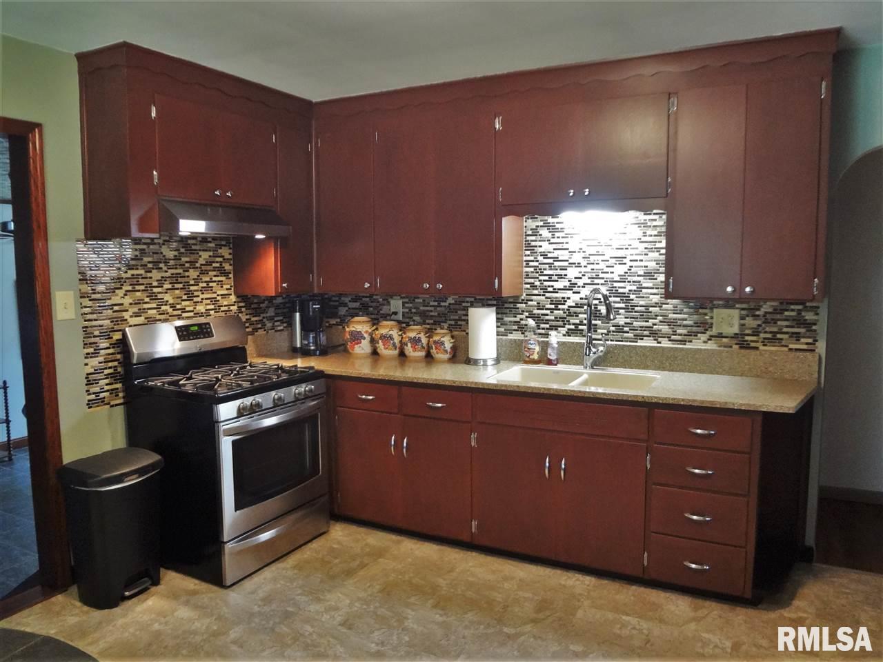 22612 North Hampton Road Chillicothe, IL 61523 - Photo 3 of 36 Gallery Image 3