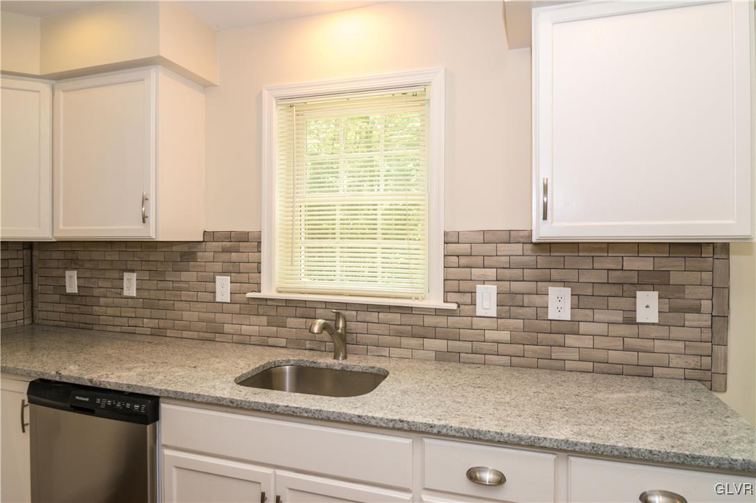 1315 Kroucher Road Stroudsburg, PA 18360 - Photo 18 of 49