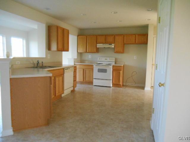 5336 Seip Road Bethlehem, PA 18017 - Photo 4 of 13 Gallery Image 4