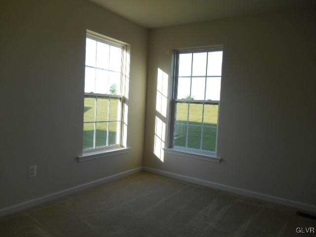 5336 Seip Road Bethlehem, PA 18017 - Photo 7 of 13 Gallery Image 7