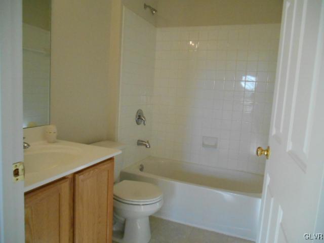 5336 Seip Road Bethlehem, PA 18017 - Photo 8 of 13 Gallery Image 8