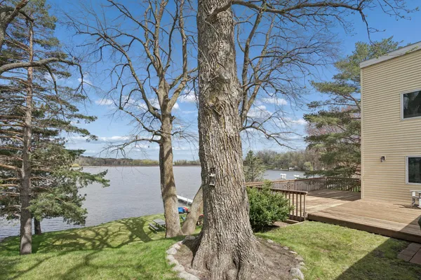 $325,000 | 26365 733rd Avenue, Dassel, MN 55325
