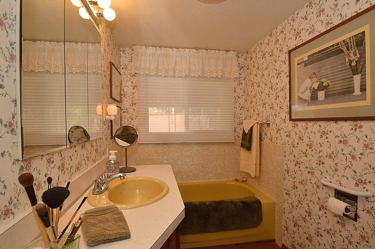 4595 Williams Valley Road Clayton, WA 99110 - Photo 9 of 20