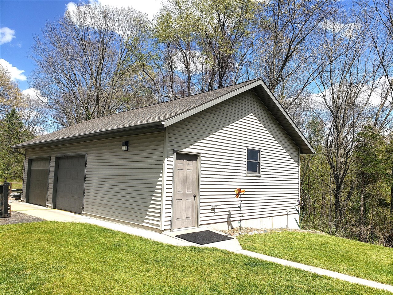 1700 Hamilton Road Battle Creek, MI 49017 - Photo 6 of 56