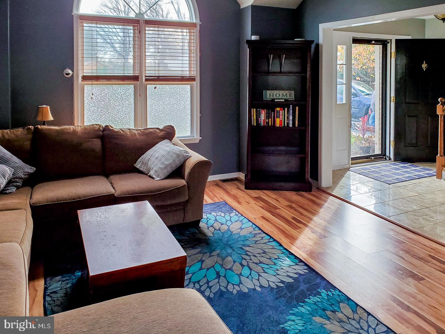 811 Hunter Road Easton, PA 18040 - Photo 5 of 24 Gallery Image 5