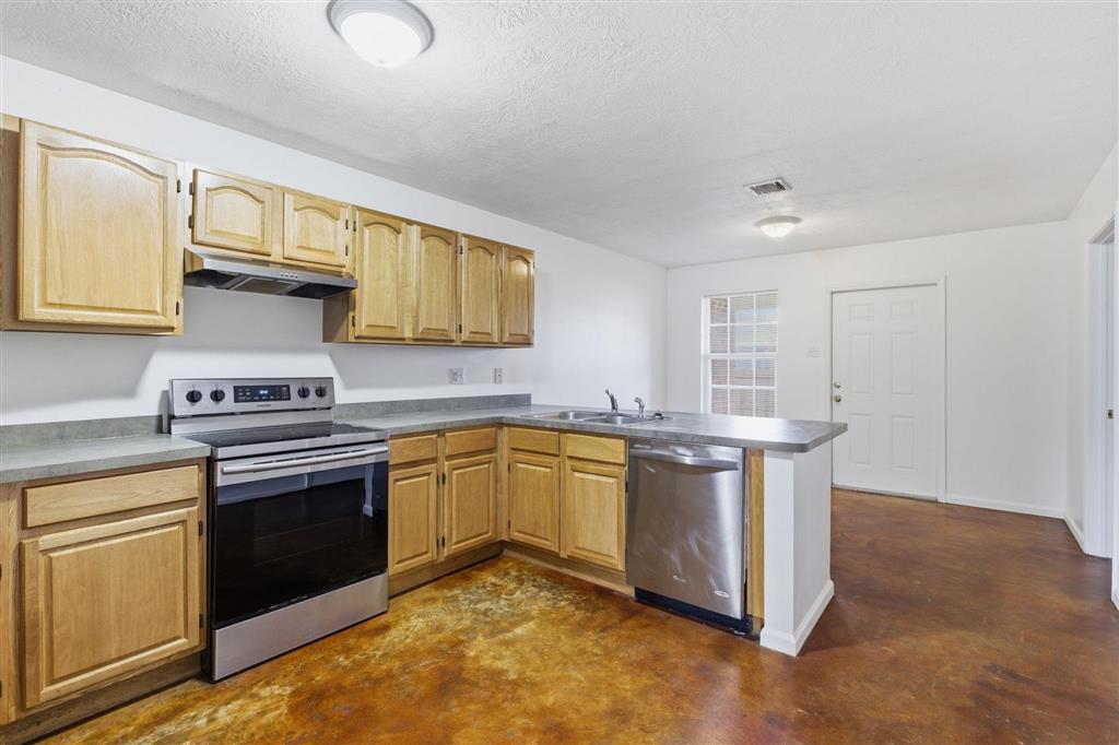589 North Perkins Ferry Road, Unit B Lake Charles, LA 70611 - Photo 9 of 13