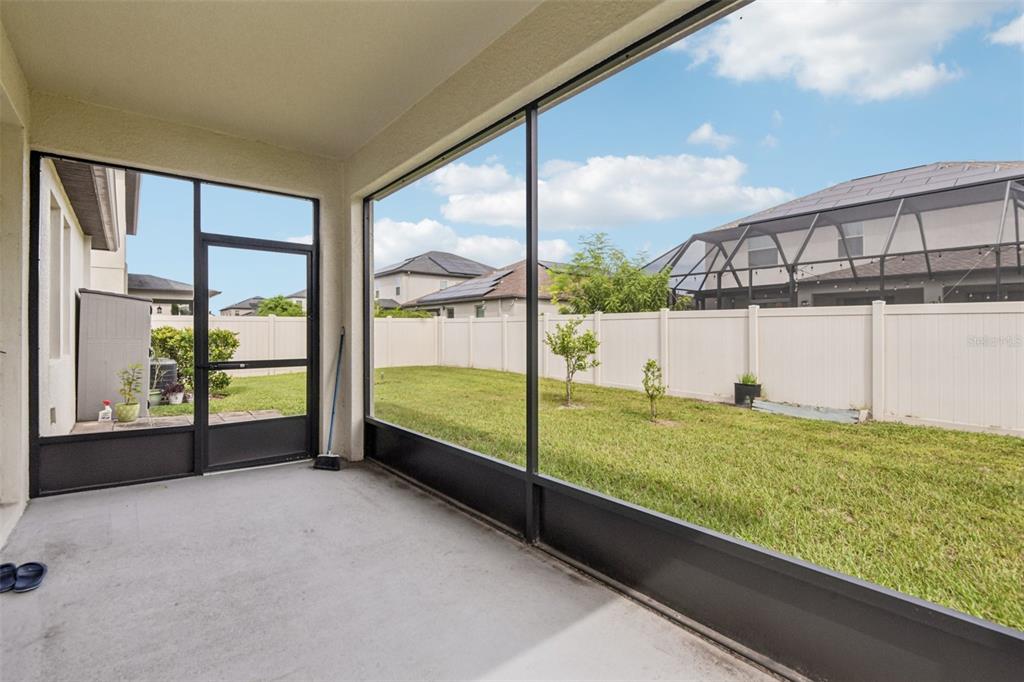 24928 Lambrusco Loop Lutz, FL 33559 - Photo 39 of 57