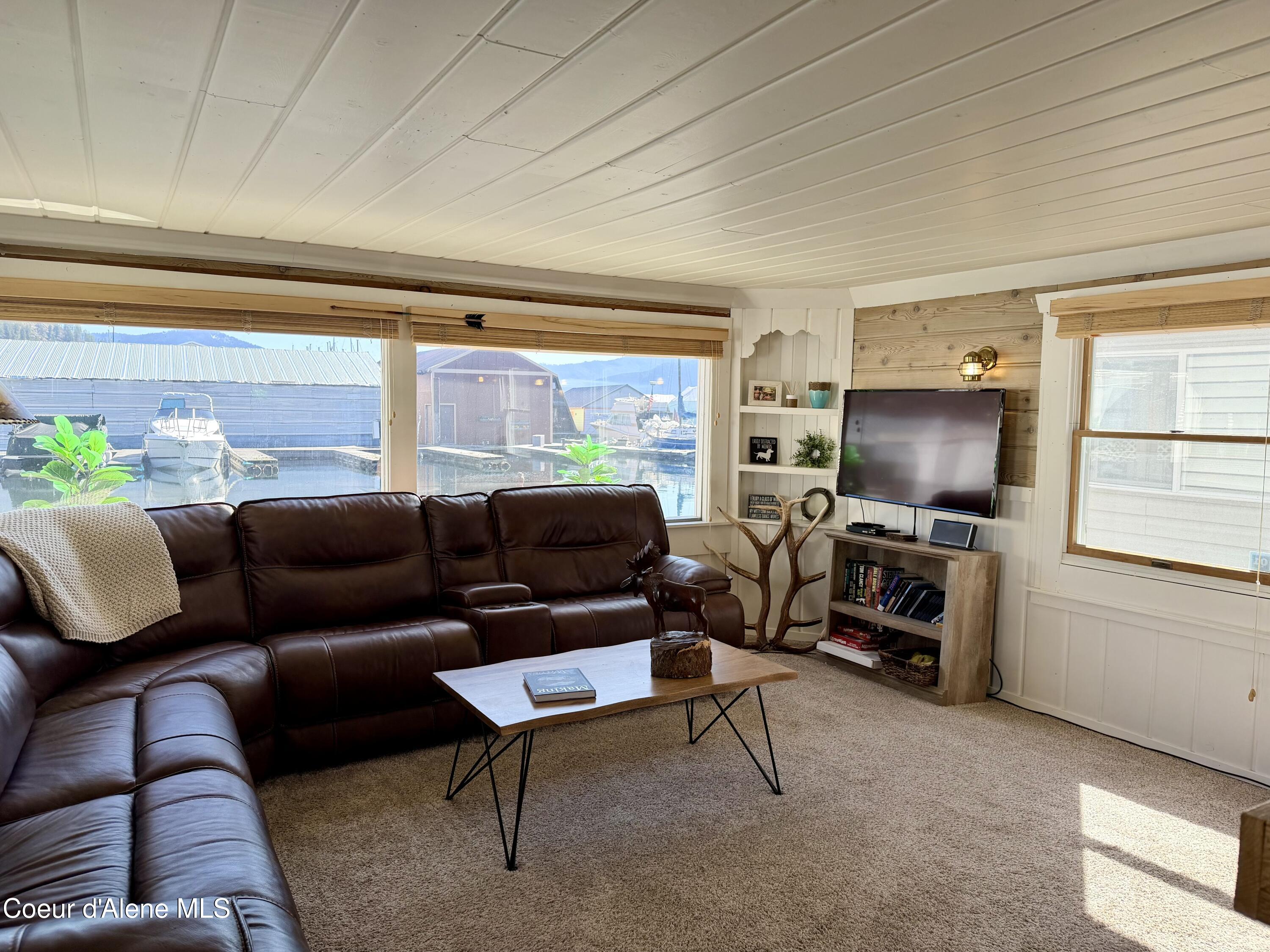 34141 North Scenic Bay C Dock Road Bayview, ID 83803 - Photo 11 of 49 LIVING