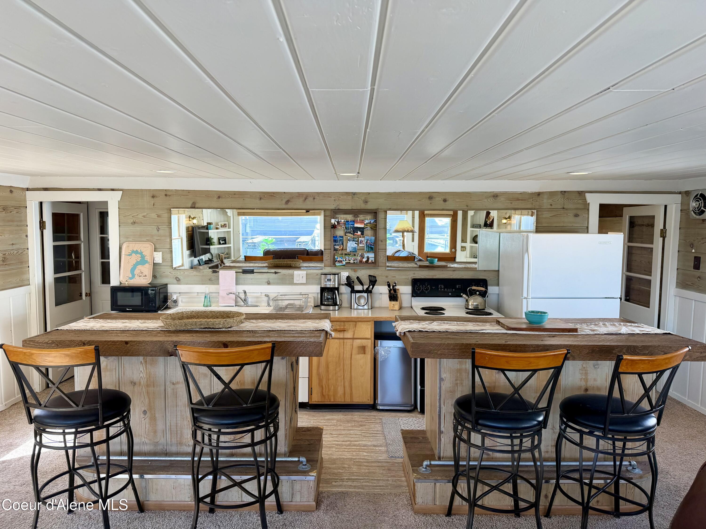 34141 North Scenic Bay C Dock Road Bayview, ID 83803 - Photo 12 of 49 KITCHEN