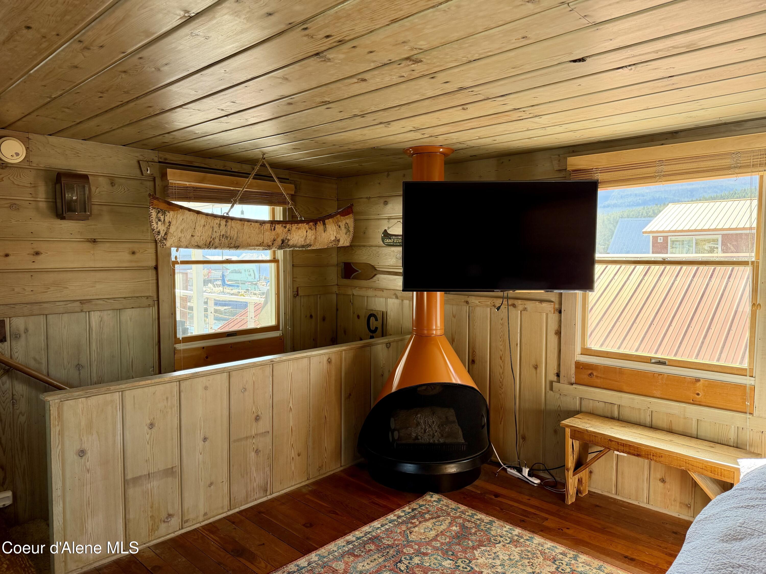 34141 North Scenic Bay C Dock Road Bayview, ID 83803 - Photo 21 of 49 2ND LVL BED