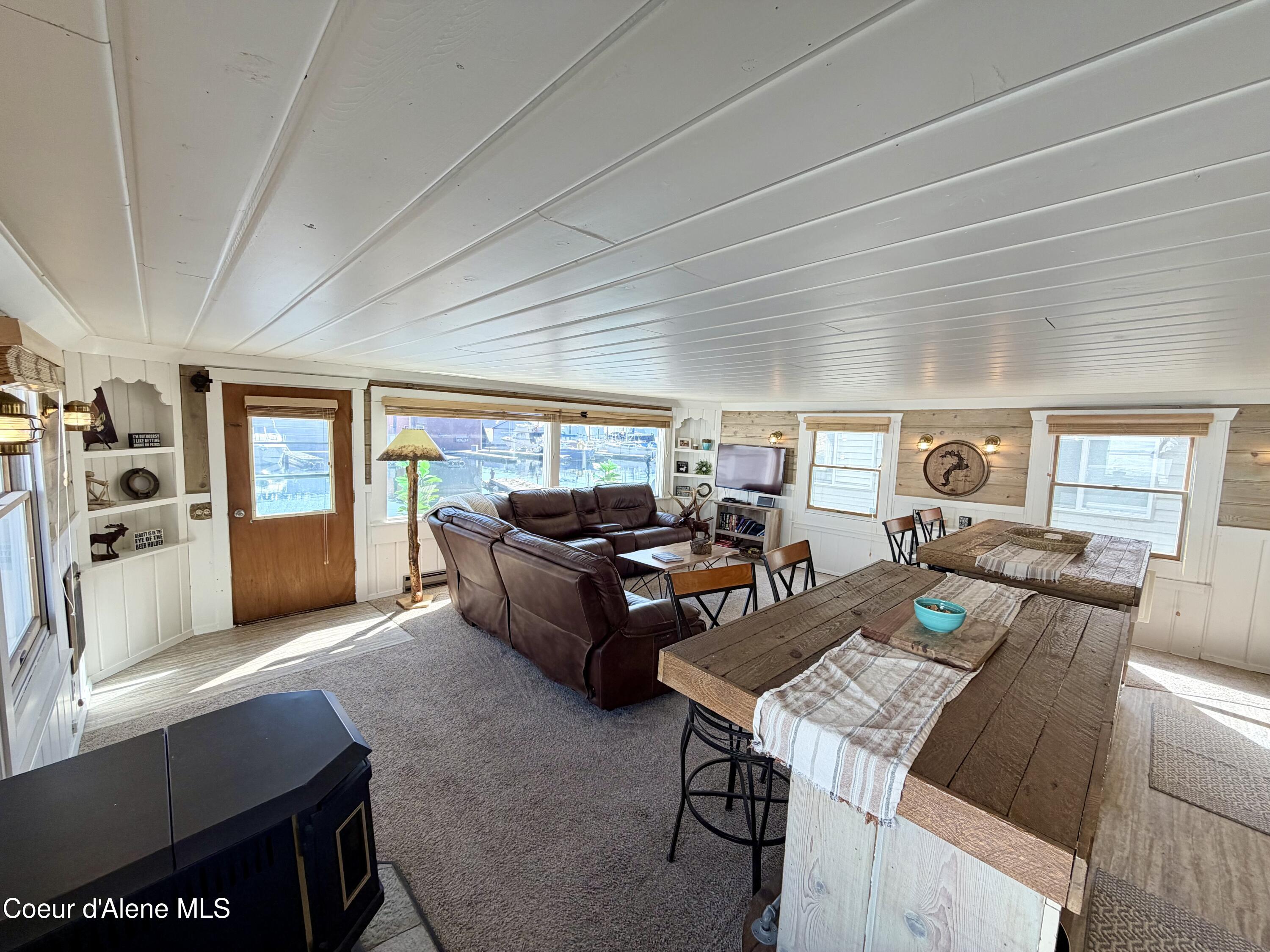 34141 North Scenic Bay C Dock Road Bayview, ID 83803 - Photo 7 of 49 LIVING