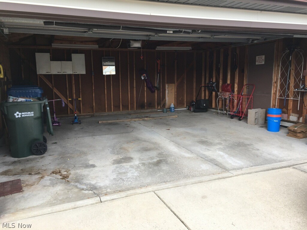 6614 Ridgewood Avenue Parma, OH 44129 - Photo 17 of 24