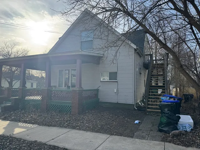 $295,000 | 307 South McLean Street, Bloomington, IL 61701