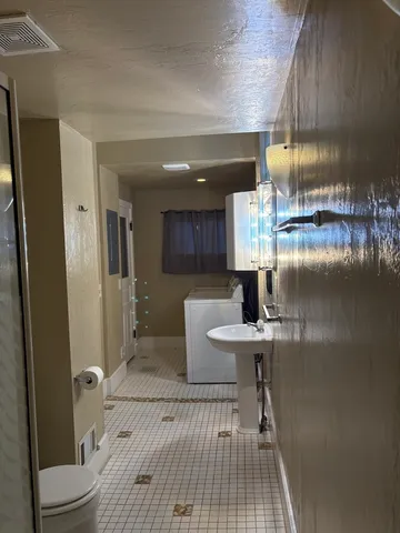 $295,000 | 307 South McLean Street, Bloomington, IL 61701