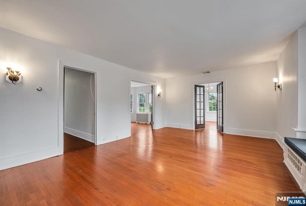 103 North Walnut Street Ridgewood, NJ 07450 - Photo 7 of 20