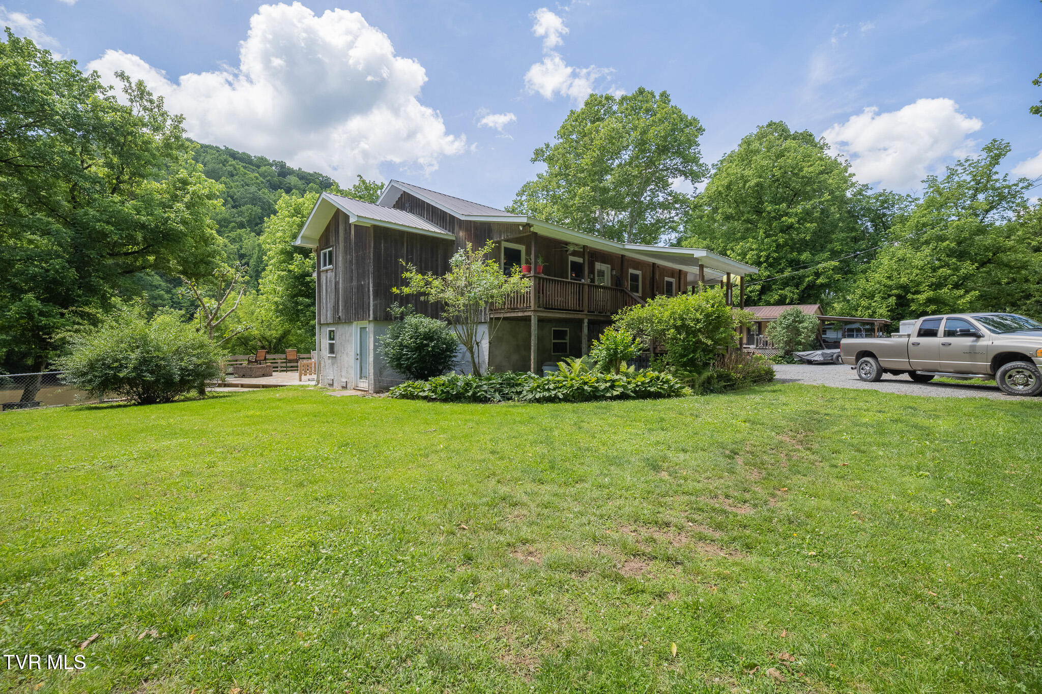 17088 North Fork River Road Abingdon, VA 24210 - Photo 9 of 102 _MG_5661-HDR