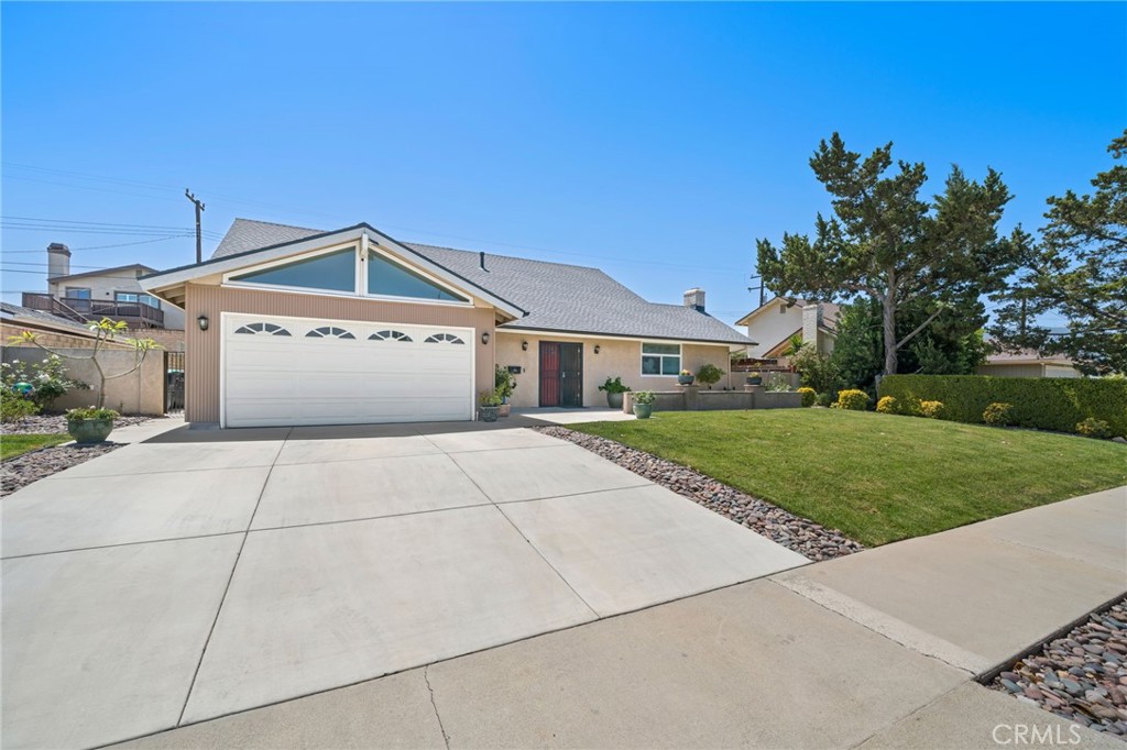 460 West Mission Road Corona, CA 92882 - Photo 3 of 41