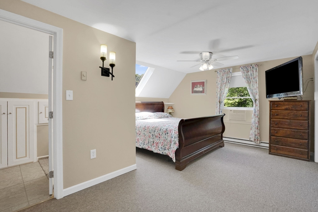 55 Southampton Road Westhampton, MA 01027 - Photo 19 of 38