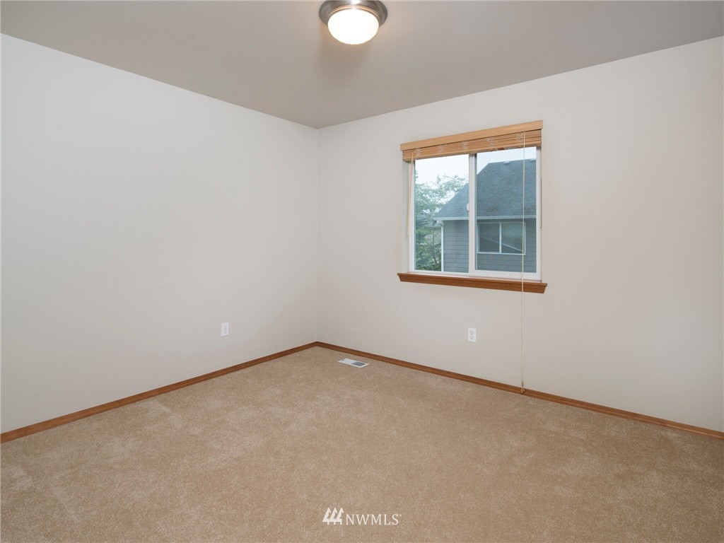 6731 Southeast 5th Street Renton, WA 98059 - Photo 22 of 25