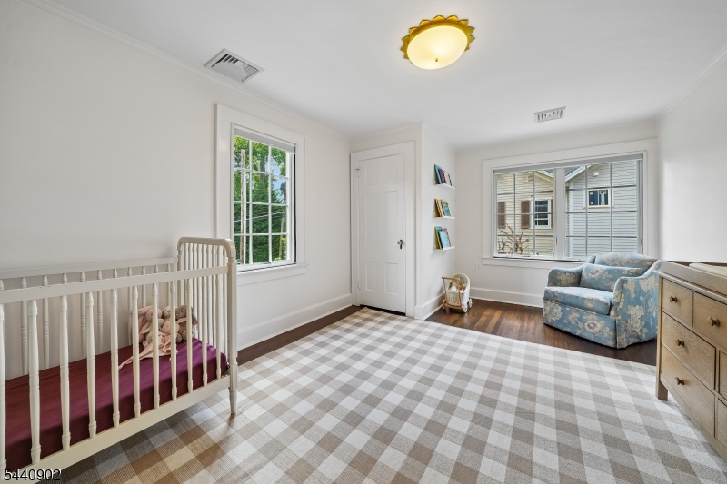 27 Pine Grove Avenue Summit, NJ 07901 - Photo 23 of 37