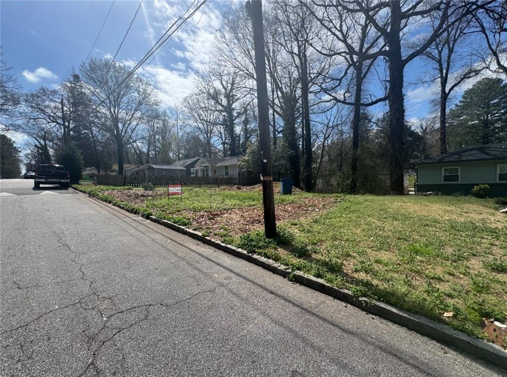 0 Elizabeth Avenue Southwest Atlanta, GA 30310 - Photo 5 of 9 a view of a park with large trees