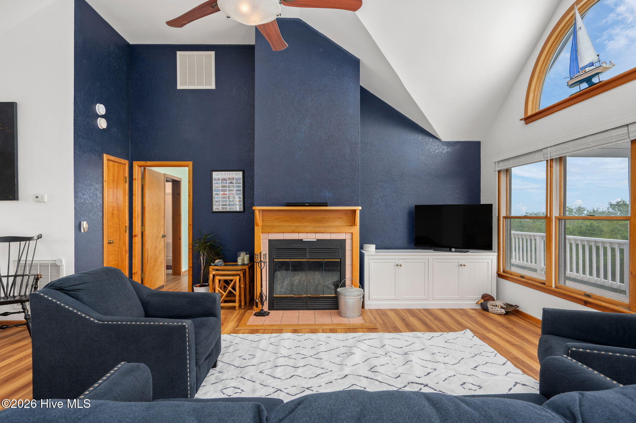 120 Jaycrest Road Duck, NC 27949 - Photo 7 of 77 8-web-or-mls-120-Jaycrest-TL-Living-V5