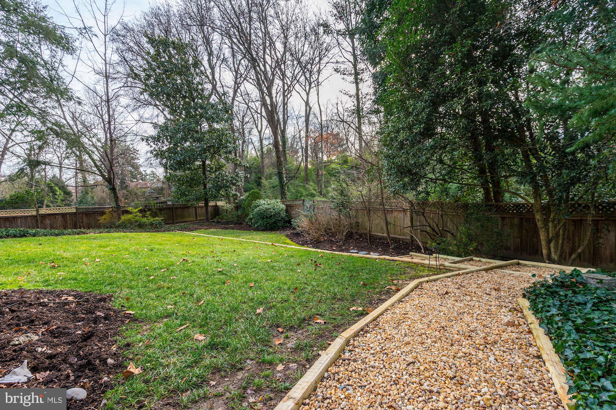 1915 Windsor Road Alexandria, VA 22307 - Photo 50 of 51 Back Yard